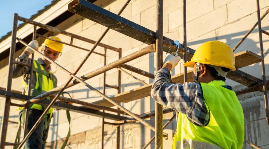Professional gutter cleaning in Prestonsburg, KY